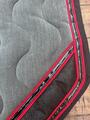 tapis paddock sport gris et rouge