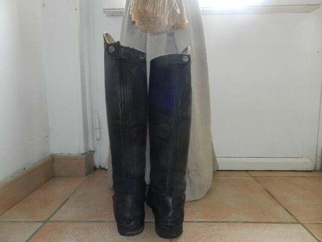 bottes en cuir noir