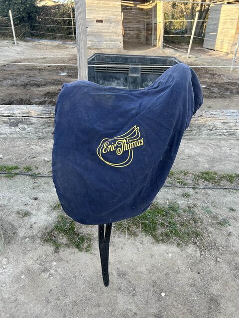 Selle de dressage