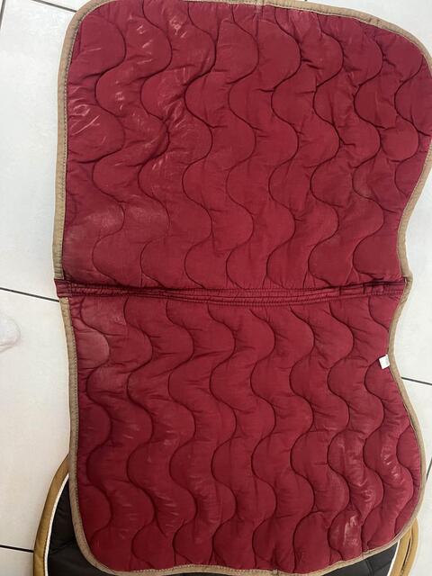 tapis equitheme bordeaux