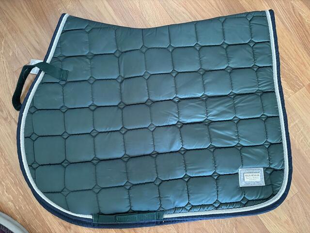 tapis Félix Buhler vert sapin