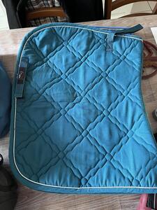 tapis bleu canard hkm