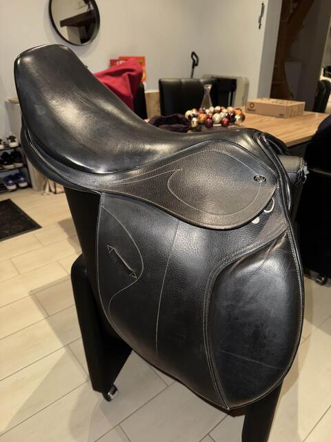 Selle mixte HKM 17,5 état neuf