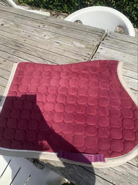 Tapis + bonnet bordeaux