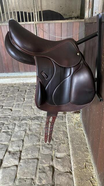 Selle Devoucoux toute équipée