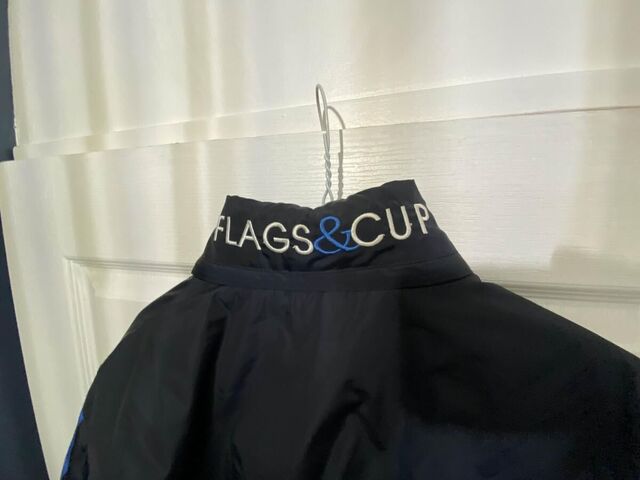 veste Flags and Cup noire et bleue