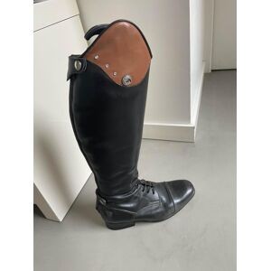 bottes cuir marque céleris
