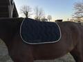 Tapis Paddock Sport noir avec liseret tressé rose gold
