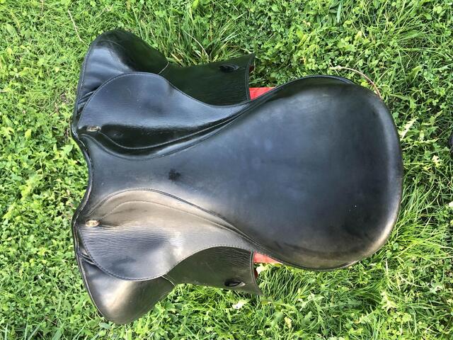 selle dressage Prestige 17