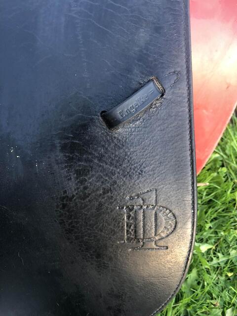 selle dressage Prestige 17