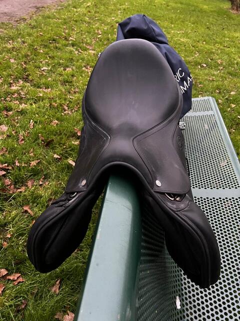 Selle Eric Thomas noire Elite 17’5
