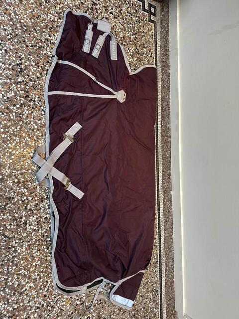Couverture High Neck 145cms impermeable 400g