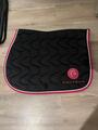 tapis equibao noir et rose