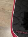 tapis equibao noir et rose