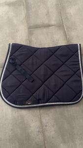 tapis de selle bleu nuit