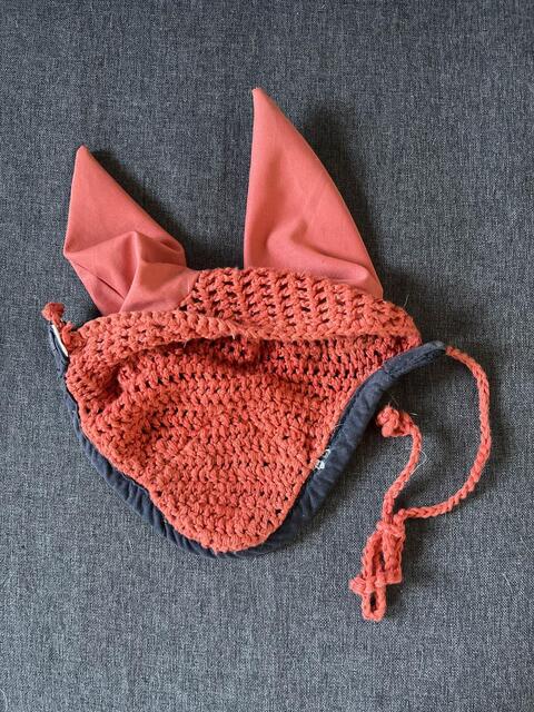 bonnet équitheme orange
