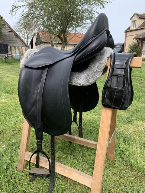 Selle de dressage Childeric