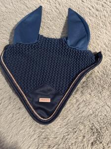 bonnet bleu