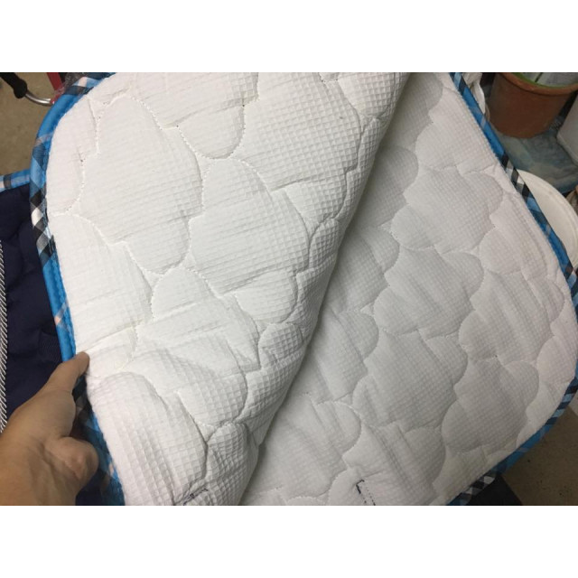Tapis de selle Marine Jamais porté CHEVAL
