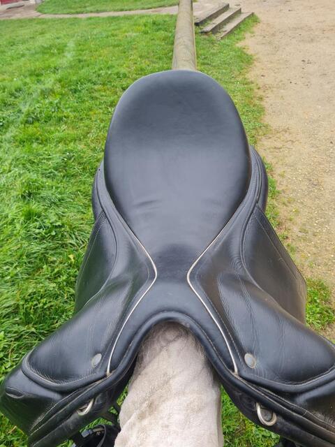 Selle de dressage Childeric