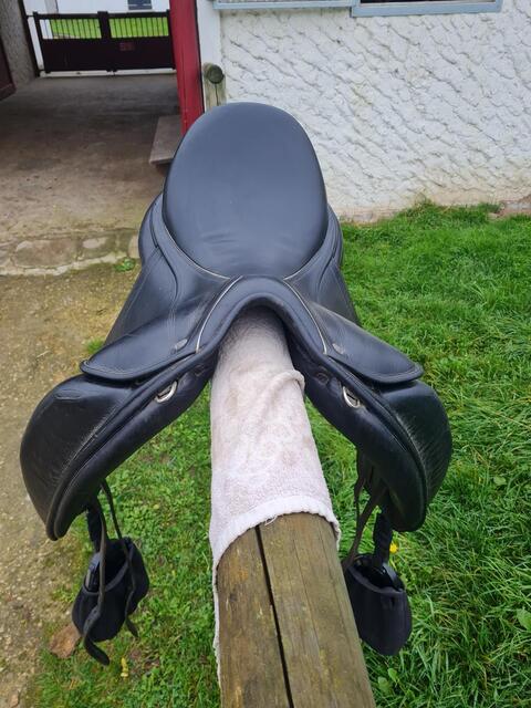 Selle de dressage Childeric