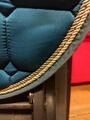Tapis bleu canard