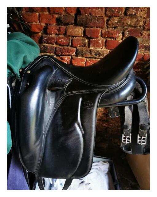 Selle dressage devoucoux