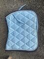 tapis de dressage bleu