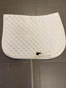 tapis fouganza blanc