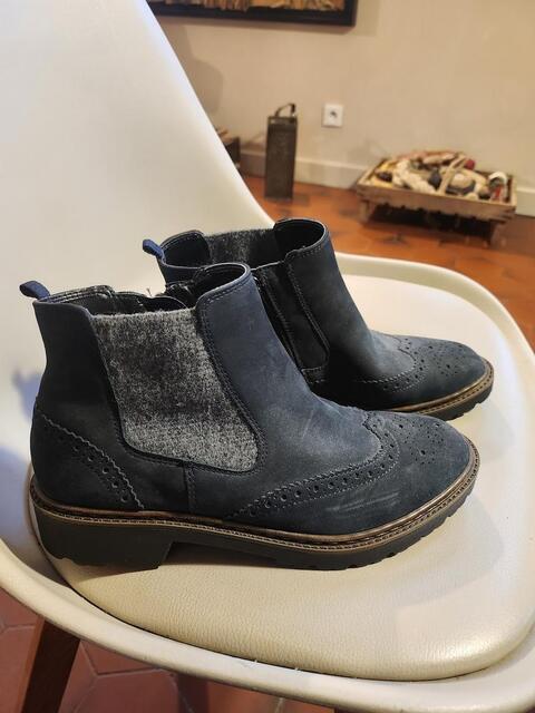 BOOTS Daim Bleu Marine NEUVES LUFTPOLSTER - FEMME POINTURE 39 -