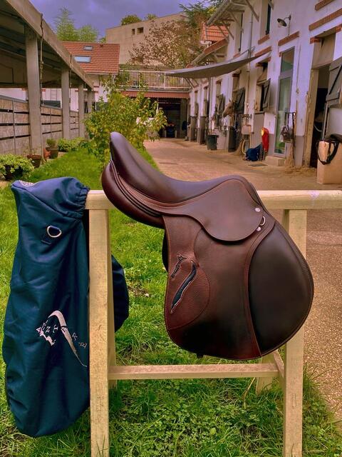 Selle Antarès CONNEXION comme neuve