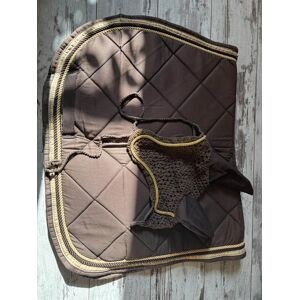 tapis + bonnet marron et liseré