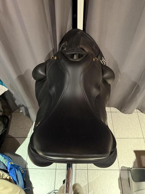 SELLE DE DRESSAGE JEAN-LUC MAUREL