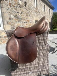 selle obstacle forestier