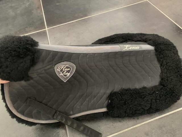 Amortisseur mouton noir Fouganza