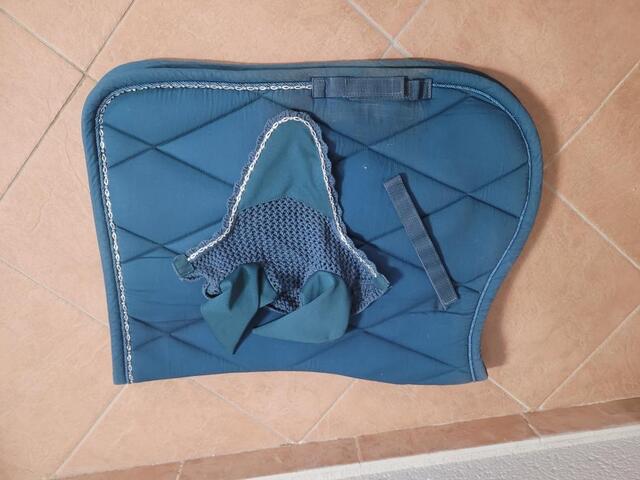 Tapis de selle et bonnet, taille cheval