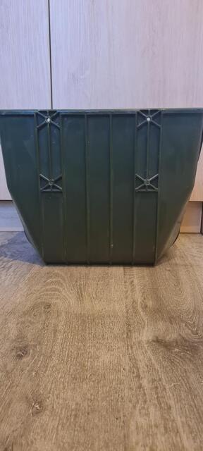 Mangeoir Kerbl 15L