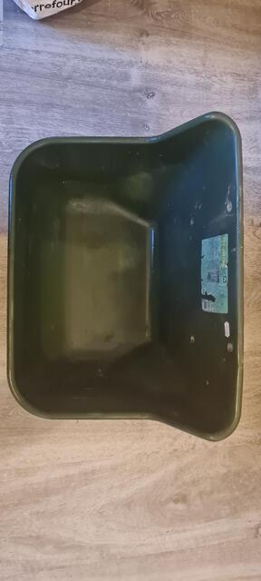 Mangeoir Kerbl 15L