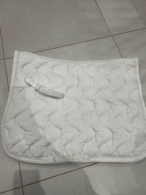 Tapis blanc