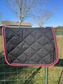 Tapis HFI noir rose