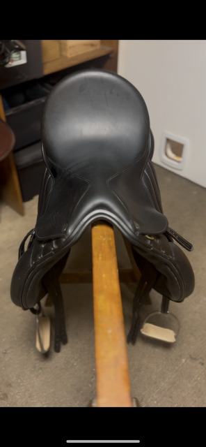 Selle de dressage