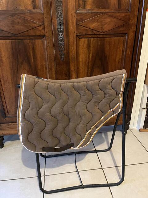 tapis coupé sport marron Equi-thème