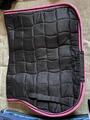 Tapis performance noir et rose