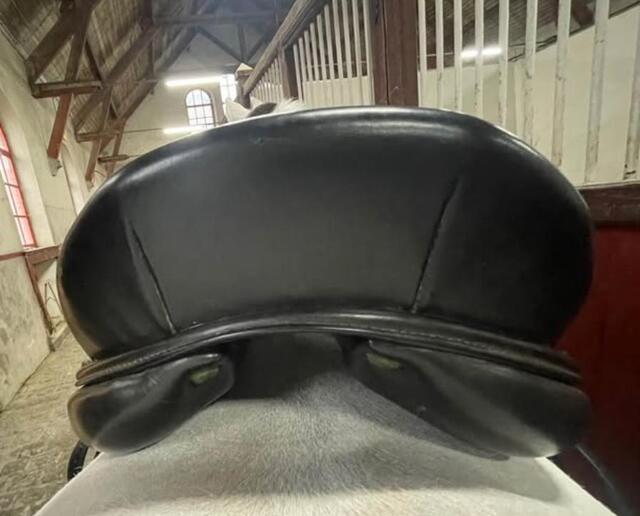 Selle Devoucoux makila 17,5