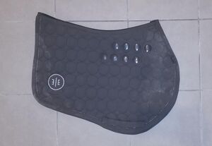 Tapis softshell eskadron essence