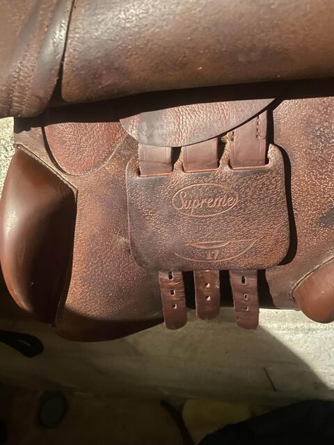 selle supreme 17 pouces bon état