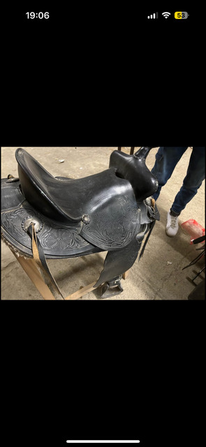 Magnifique selle western noir
