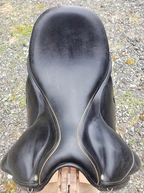 Selle de dressage Childéric