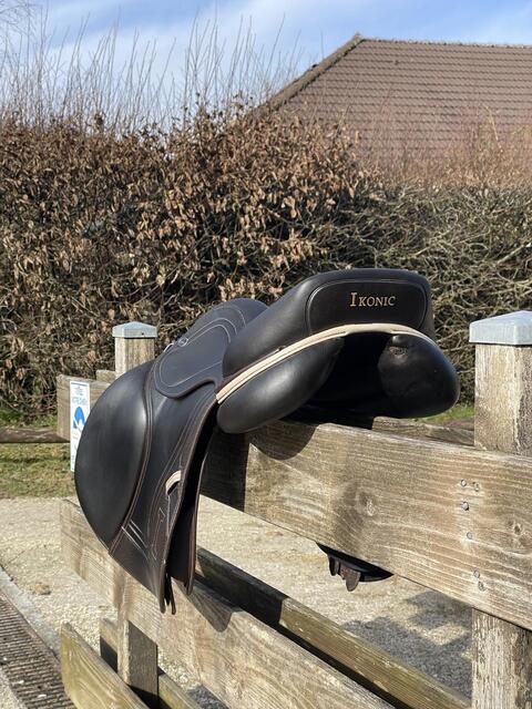Selle Ikonic Évolution 17,5