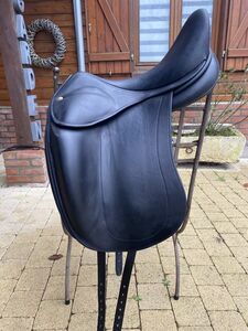 Selle de dressage Childeric